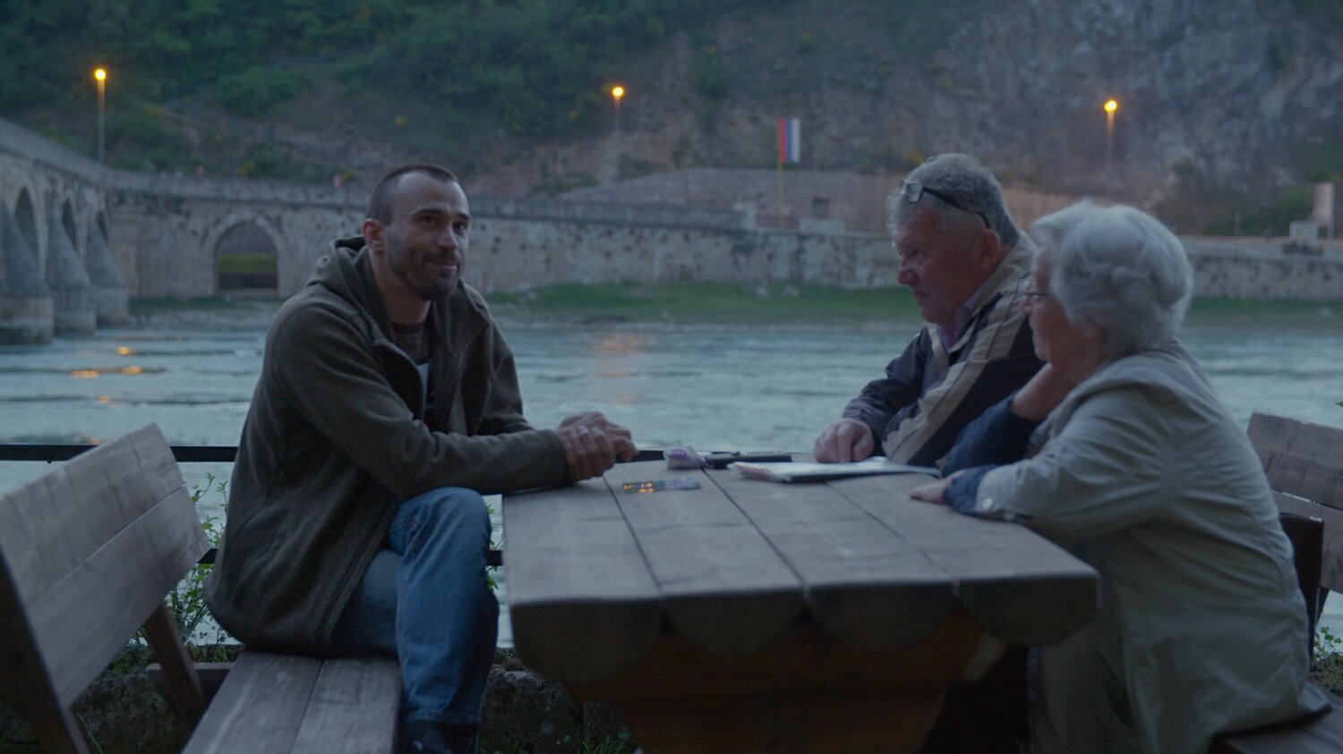 13 mai à 19h - Projection du film documentaire Retour à Visegrad